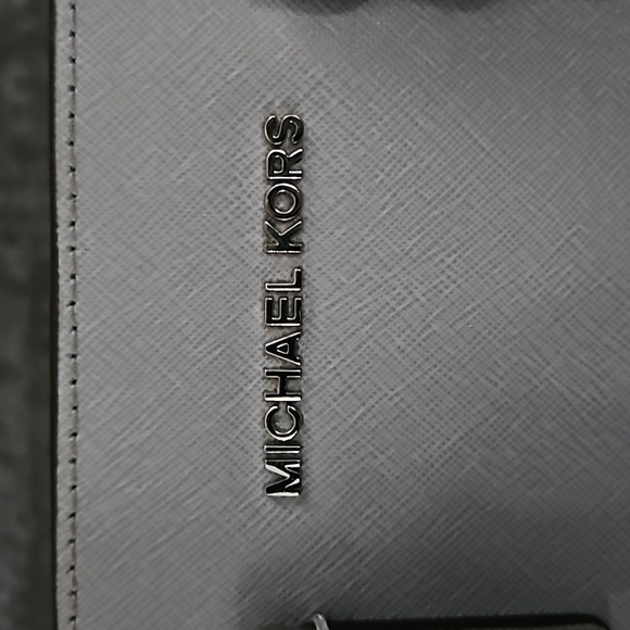 Michael Kors gray purse - Picture 14 of 15